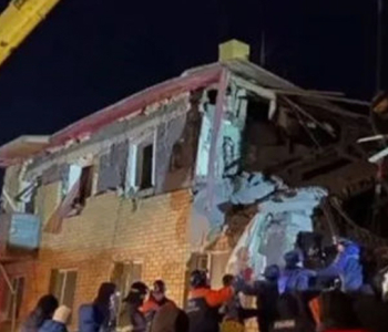 Qazaxıstanda yaşayış binasında güclü partlayış: Ölənlər var
