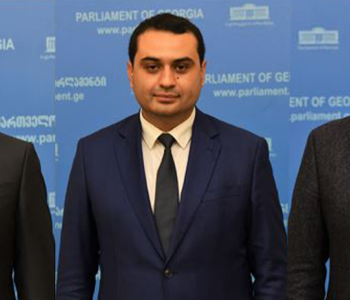 Gürcüstan Parlamentinin “Rus qanununu” dəstəkləyən 83 deputatı
arasında Kvemo Kartlidə yaşayan majoritar deputatlar da var.