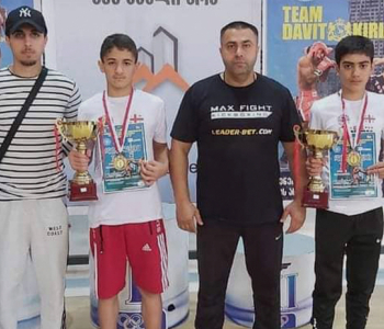 Marneulili kikboksçular beynəlxalq turnirdən altı medalla qayıdıblar