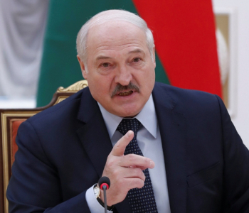 Belarus prezidenti hərbi təhlükəsizlik məsələlərinə həsr olunmuş
müşavirədə